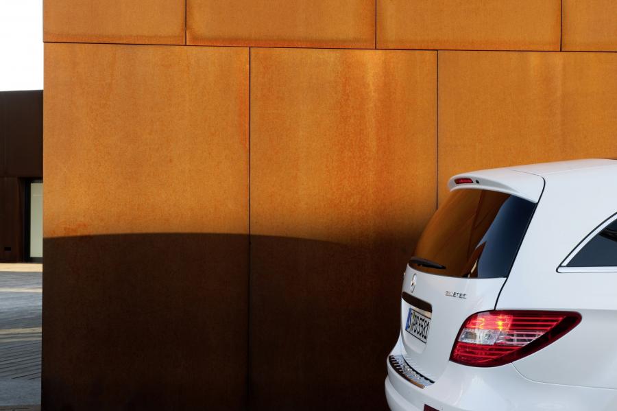  Mercedes-Benz R-Class 2011 года  (фото 62 из 186)